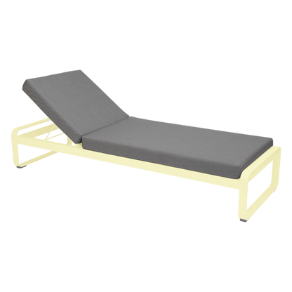 BELLEVIE PREMIUM SUNLOUNGER by Fermob