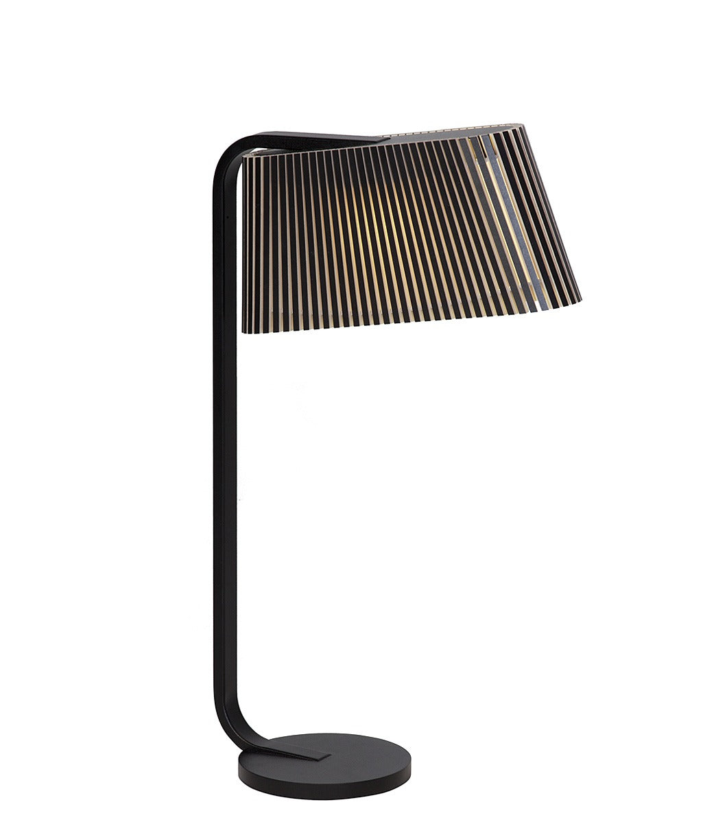 Owalo 7020 table lamp by Secto Design