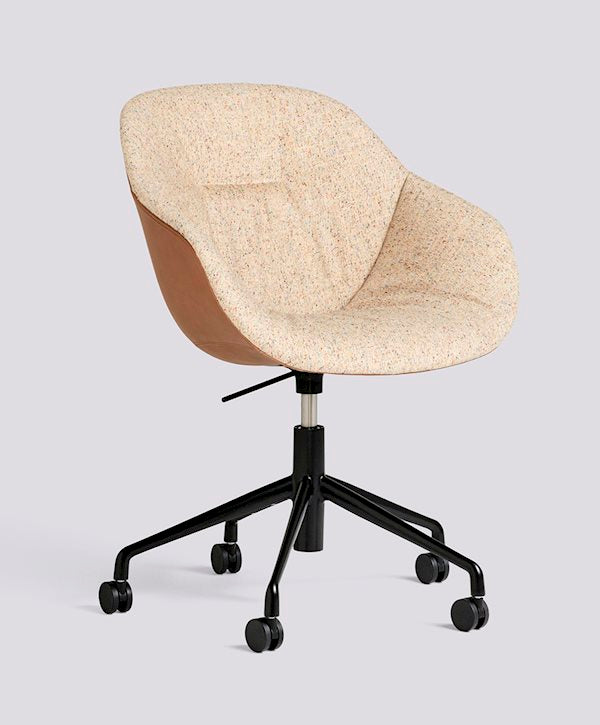 About A Chair AAC 153 Soft Duo by HAY