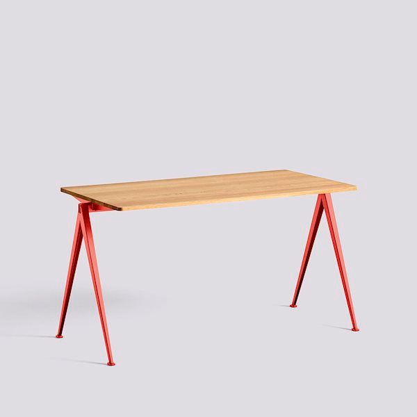 パソコンデスク HAY PYRAMID TABLE L140 x W75 x H74 HAY PYRAMID DESK / ヘイ ピラミッド デスク - インテリア・家具通販