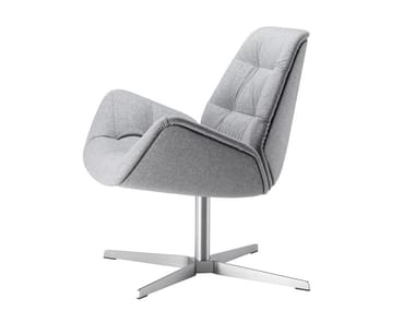 809 - Fabric armchair with 4-spoke base with armrests by Thonet