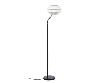 A808 - Floor lamp by Artek