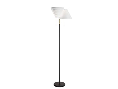 A810 - Floor lamp by Artek