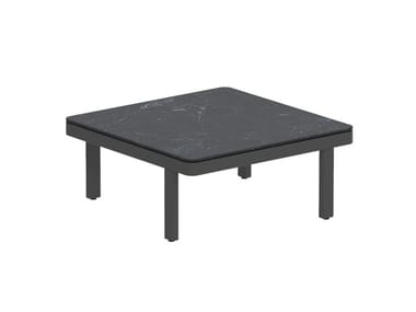ALURA LOUNGE - Square powder coated aluminium garden side table by Royal Botania