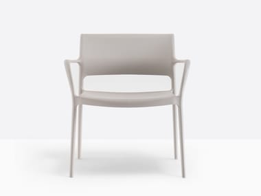 ARA 316 - Stackable polypropylene easy chair with armrests by Pedrali