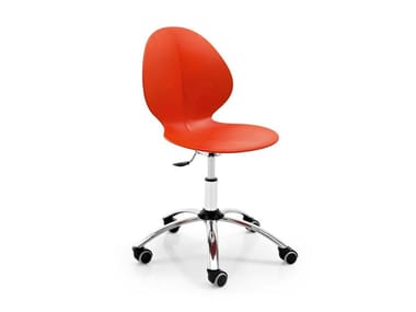 BASIL - Office chair with castors with 5-Spoke base by Calligaris