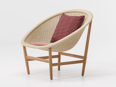 BASKET - Wicker armchair by Kettal