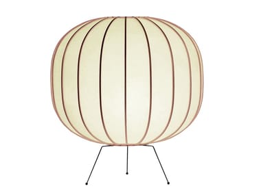 BOMBORI - Handmade japanese paper floor lamp by DE PADOVA