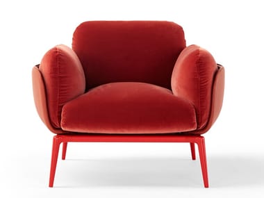 BROOKLYN - Armchair with armrests by Amura