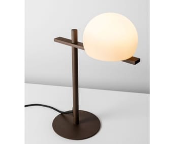CIRC - LED polyethylene table lamp by Estiluz