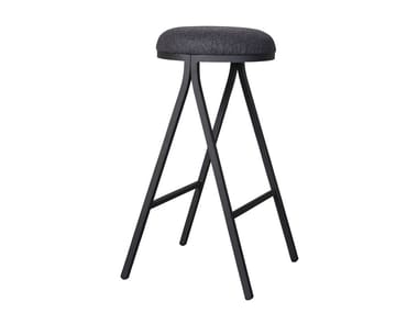 DOTTI HIGH - Upholstered barstool with footrest by Casala