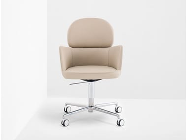 ESTER 696 - Medium back executive chair with 4-spoke base by Pedrali