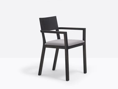 FEEL 451/2 - Oak chair with armrests by Pedrali