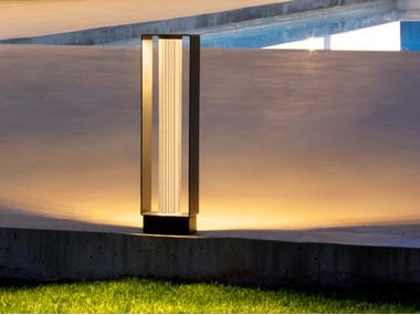 FRAME - LED outdoor metal steplight by Estiluz
