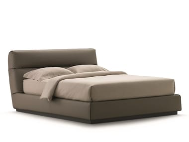 GENTLEMAN - Double bed by Flou