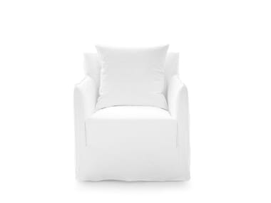 GHOST 05 - Armchair with armrests with removable cover by Gervasoni