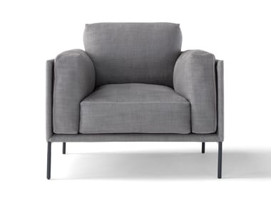 GIORGIO - Armchair with armrests by Amura