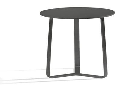 GIRO 48 - Powder coated aluminium garden side table by Manutti