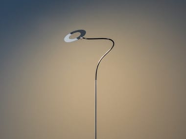 GIULIETTA F - LED adjustable metal floor lamp by Catellani & Smith