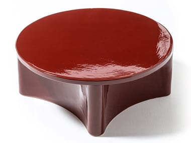 GUNA - Round garden side table by Gervasoni