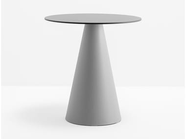 IKON 865 - Round polyethylene table by Pedrali