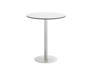 FLAT - Steel table base by Inclass