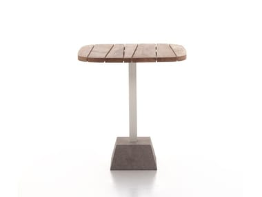 INOUT 137 - Square garden table by Gervasoni