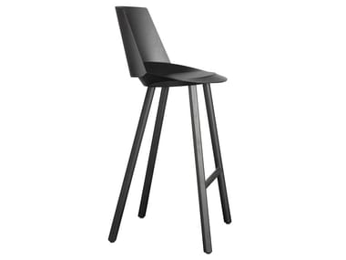 JEAN - High wooden stool with back by e15