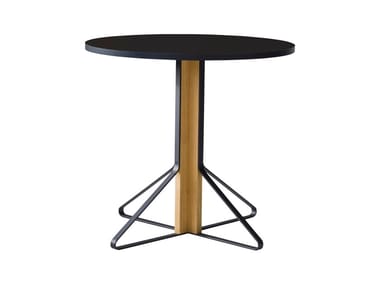 KAARI - Round wooden table by Artek