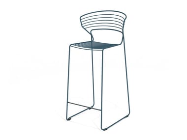 KOKI WIRE - High sled base steel stool by Desalto