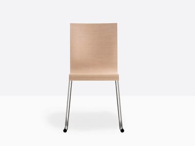 KUADRA 1395 - Cantilever stackable chair with armrests by Pedrali