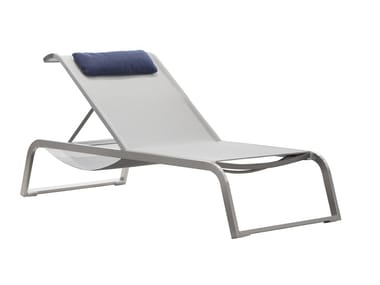 L3 - Stackable technical fabric sun lounger by Coro