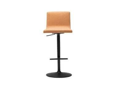 LINEAL COMFORT BQ0645 - Swivel stool with gas lift by Andreu World