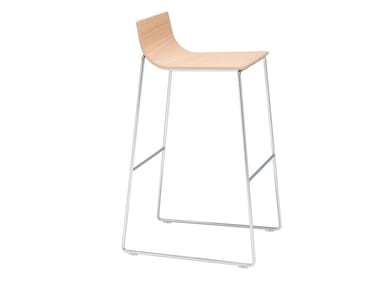 LINEAL BQ0590/BQ0600 - Sled base stackable stool by Andreu World