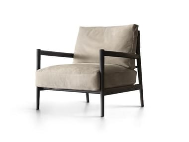 MADDIX - Upholstered leather easy chair with armrests by Lema