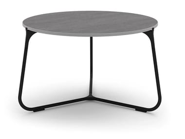 MOOD - Round ceramic garden side table by Manutti