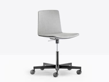 NOA 727/4 - Swivel upholstered chair with 5-spoke base by Pedrali