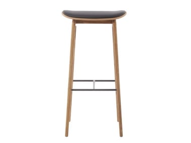 NY11 - High oak stool with integrated cushion by NORR11