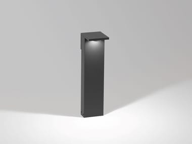 OBLIX S - LED metal bollard light by Delta Light