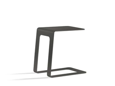 LINA - Aluminium garden side table by Manutti