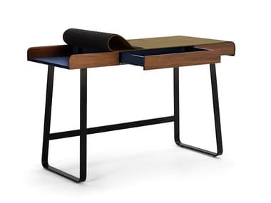 PEGASUS HOME DESK - Steel and wood writing desk with drawers by Classicon