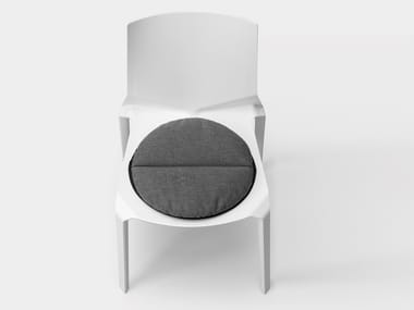 PLANA - Stackable chair by Kristalia