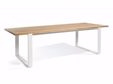 PRATO - Garden table by Manutti