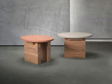 RAF OUTDOOR - Oval teak garden side table by Piet Boon