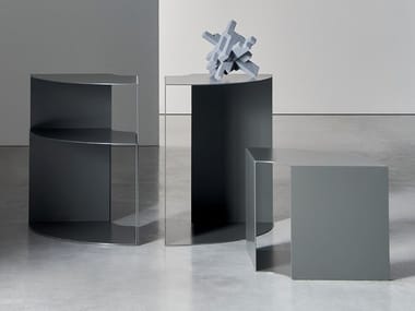 QUARTO - High side table by Twils