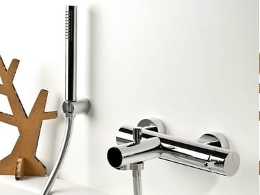 REVERSO - Wall-mounted bathtub mixer with hand shower by Ritmonio
