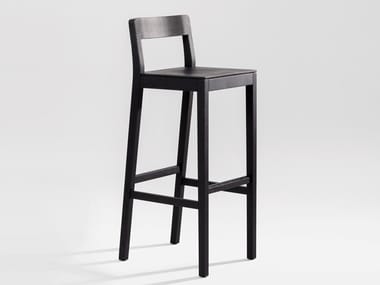 SIT BAR - Solid wood barstool with footrest by Zeitraum