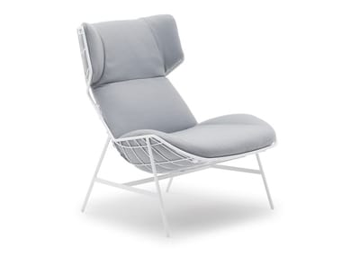 SUMMER SET - Fabric outdoor wingchair with headrest by Varaschin