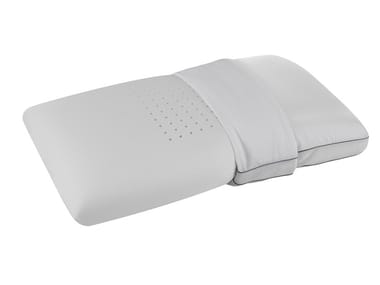 SUPERIORE DELUXE MAXI - Rectangular breathable pillow with removable cover by Magniflex