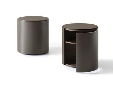 TOP - Round bedside table by Lema
